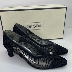 Life Stride Suzette Mesh Zebra Jewel Formal Pumps 6 1/2